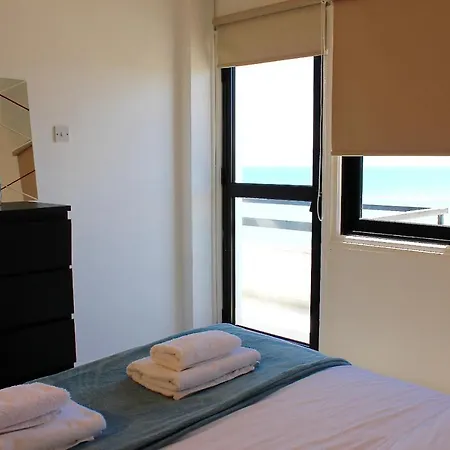 شقة Zenobia Beach *